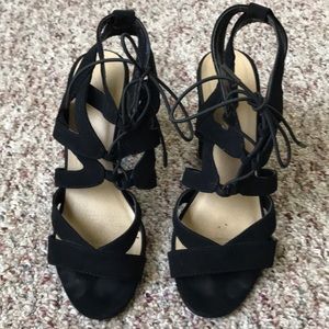 Black heels with ties
